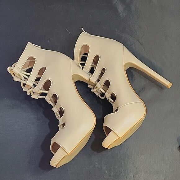 BRAND NEW GLAZE CHIC LACE UP CAGED ALMOND TOE STILETTOS BOOTIES - Picture 10 of 13